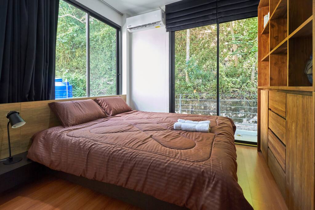 Bedroom #2 Queen size bed and balcony