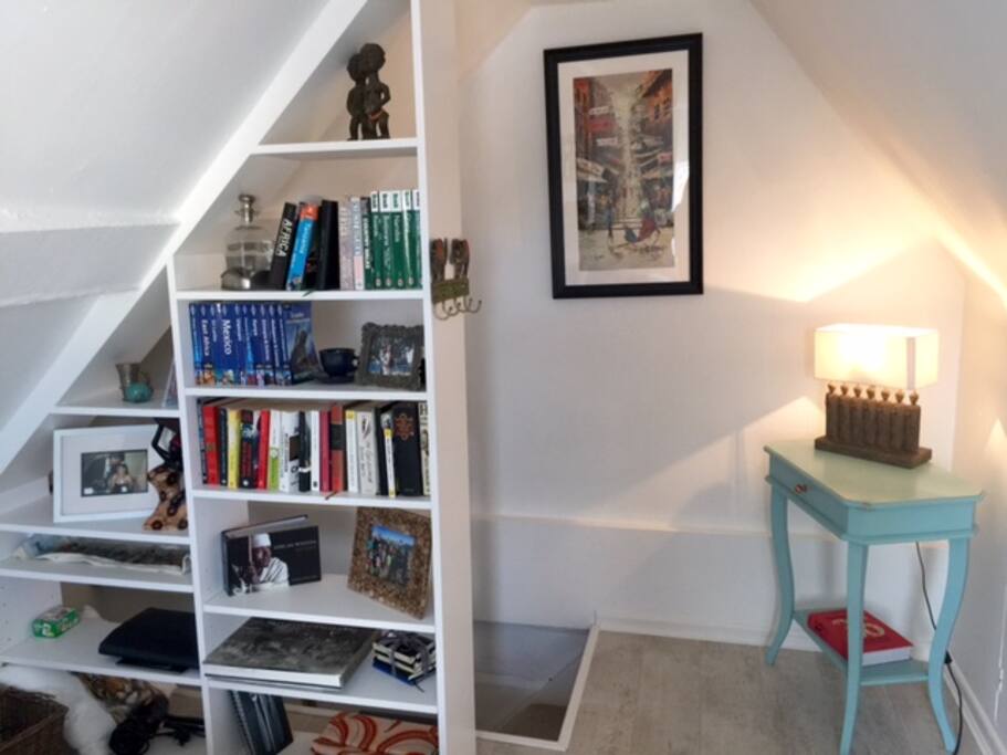 Head upstairs to the "travellers room"