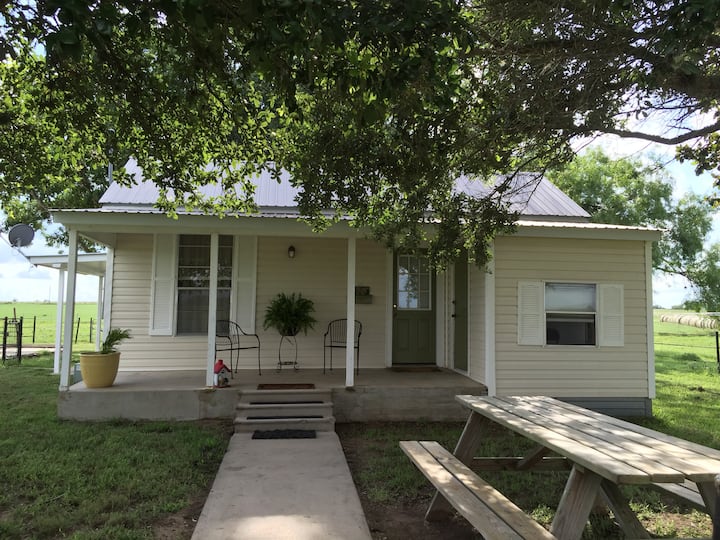 Cuero Vacation Rentals & Homes Texas, United States Airbnb