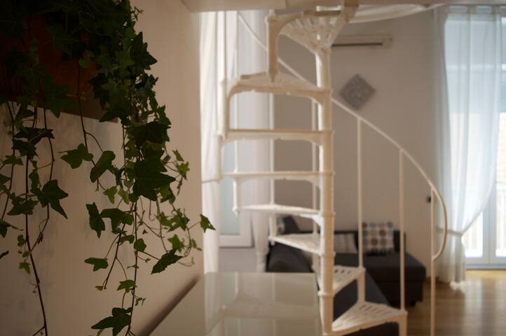 CriSè Home gallery image 5