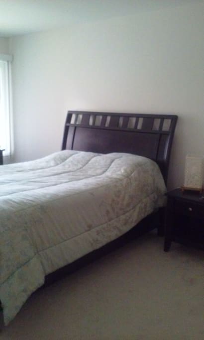 Queen bed