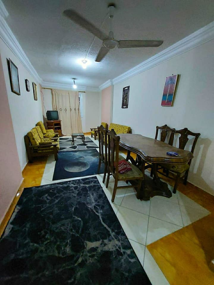 Lovely quiet room,2 min walk to the Mediterranean Apartments for Rent