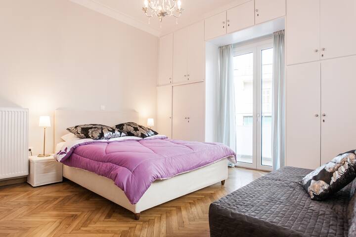 HighEnd 2bdr Apt in Plaka(+Netflix) -50mbps wifi- gallery image 2