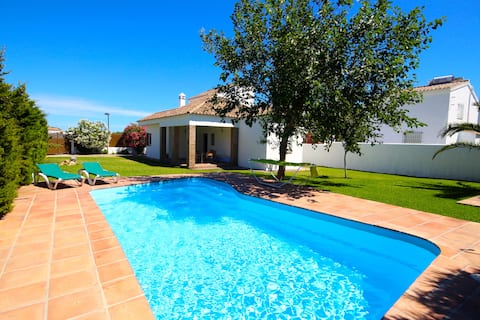 Chalet El Acebuche by the beach
