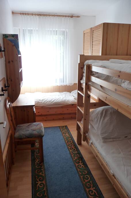 Schlafzimmer unten