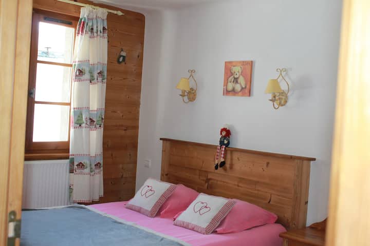 habitación para 2 personas y cuarto de baño