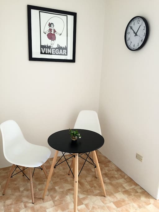 Breakfast bar in kitchen