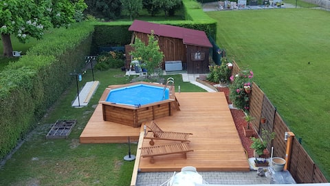 37 m2 apartment, very welcoming with garden and pool
