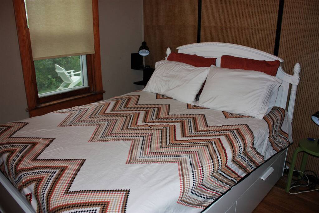 Queen bed with memory foam mattress, and a drawer underneath.