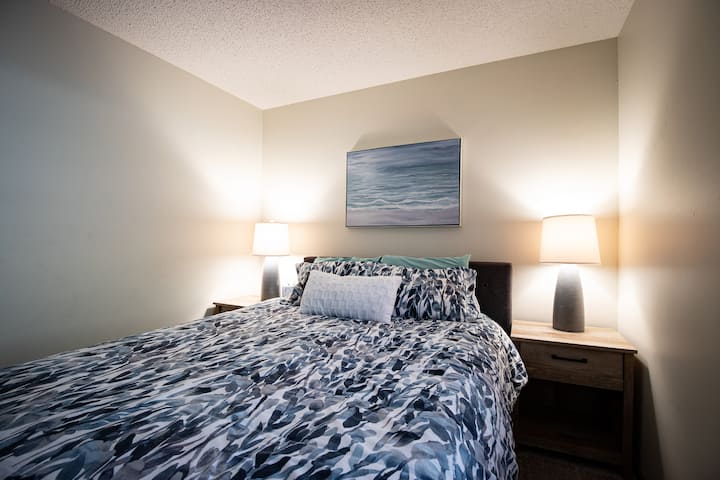 Dhomë miqsh me krevat dopio "queen"