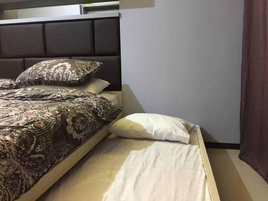 Extra bed, ideal for family/friends