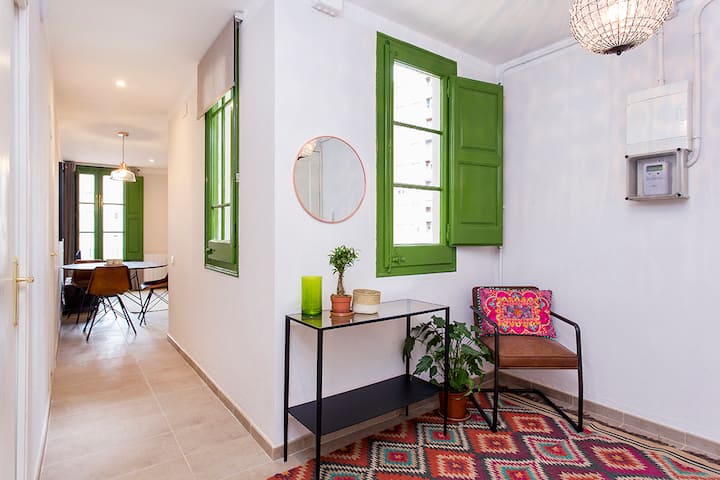 L'hospitalet De Llobregat | Balcony | 2 Bedrooms - L'Hospitalet de Llobregat