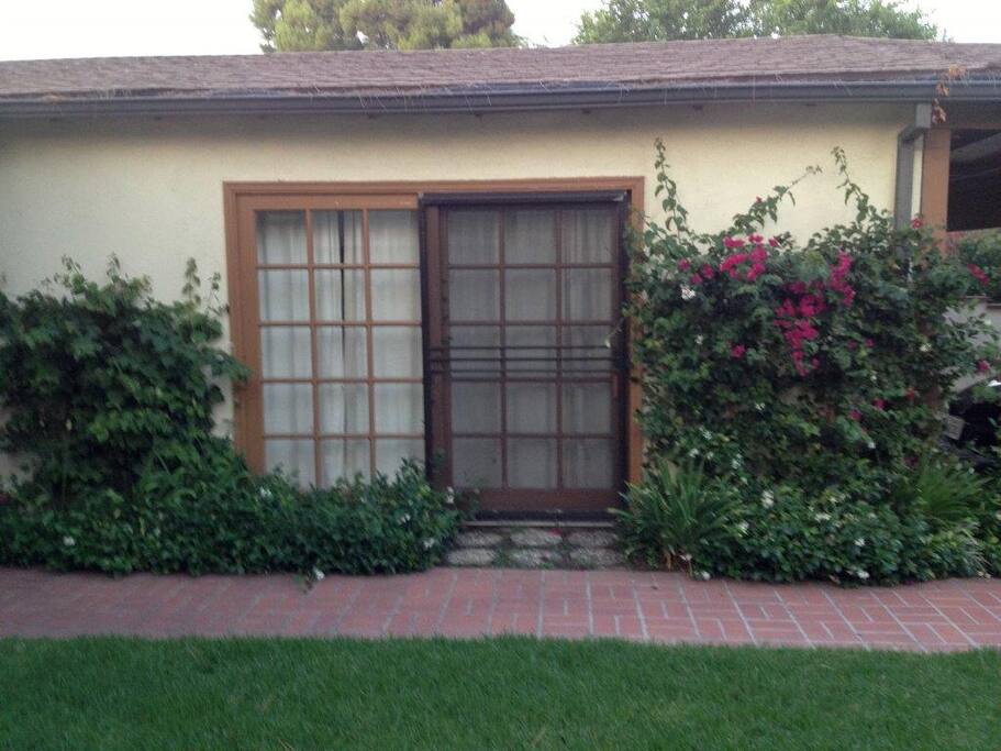 Private Entry to Guest Suite