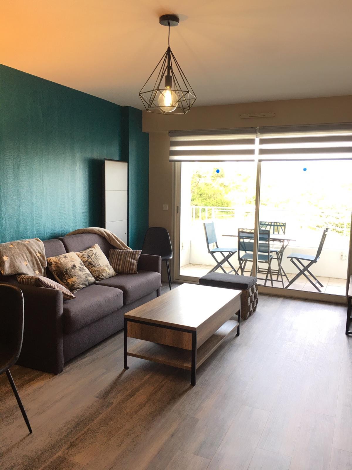 Salon avec Canapé-lit 140