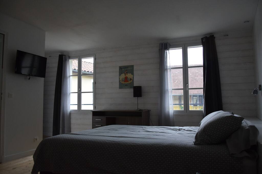 Chambre avec lit 160
