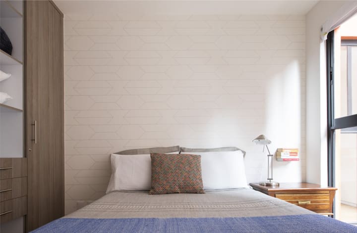 شقة 2/ غرفة نوم (4)  بسرير كامل  