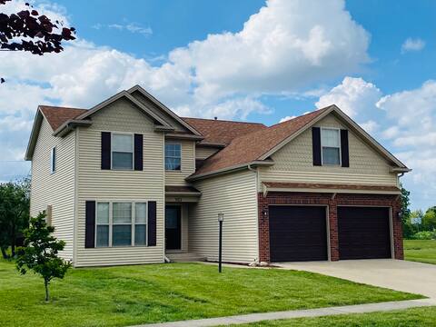 Updated & Spacious 6-Bedroom Home.