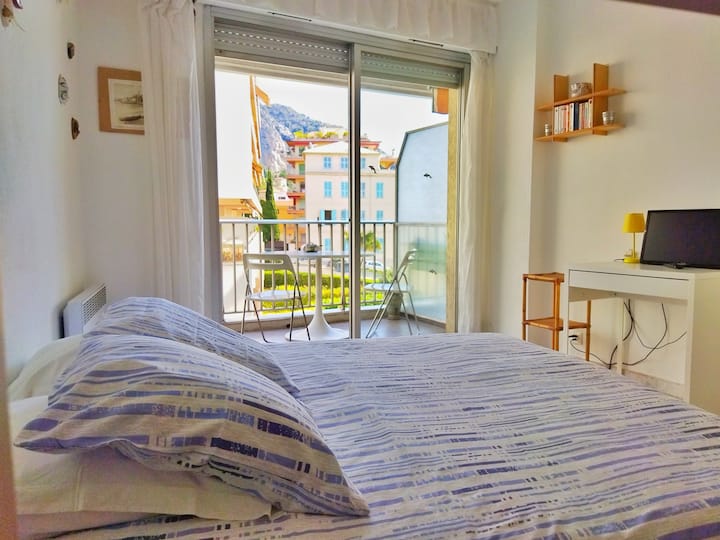Studio Vue Mer à Menton Garavan - Pieds Dans L'eau - Menton