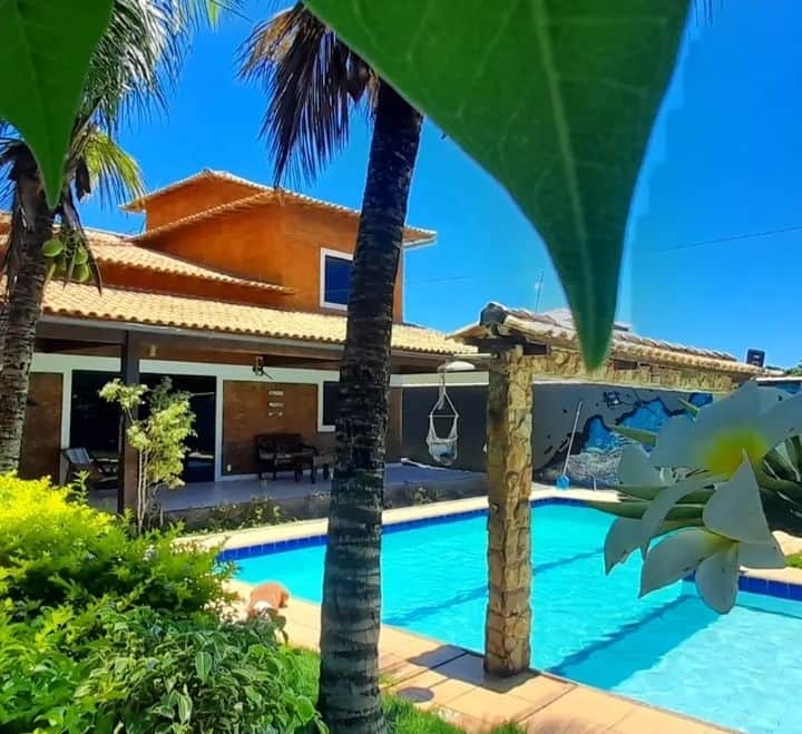 Beautiful, spacious and comfortable! Swimming pool in the garden