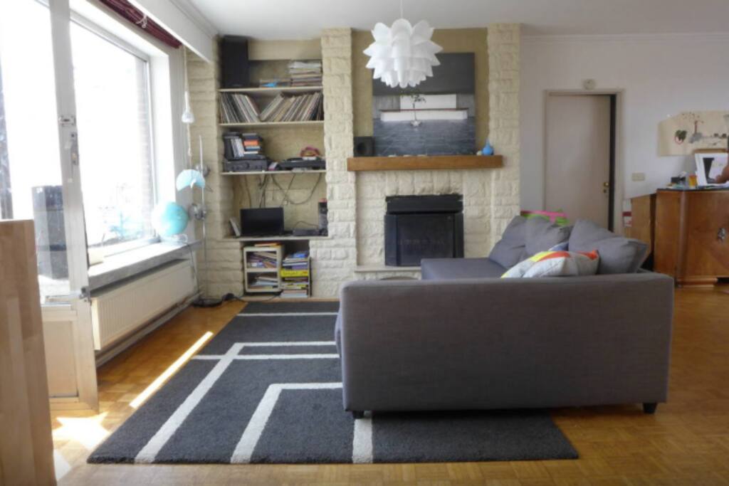 spacious living room...