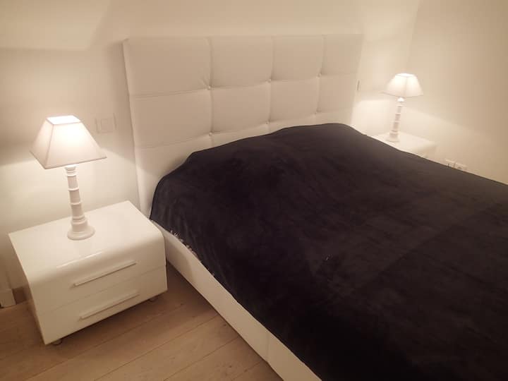 Chambre (Room) #2