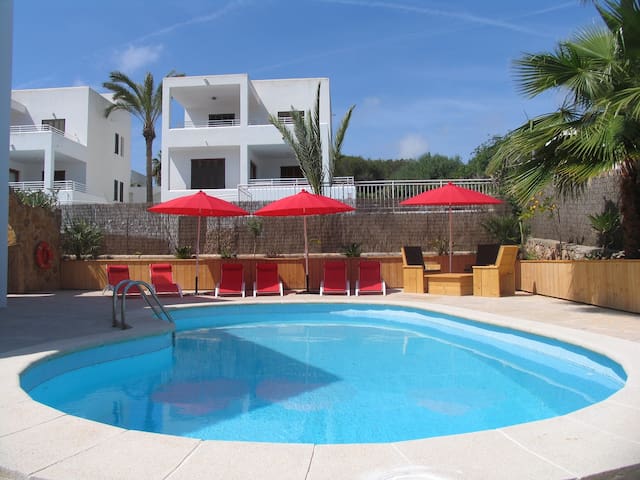 Gedesinfecteerd eerste lijnsappartement Cala d'Or