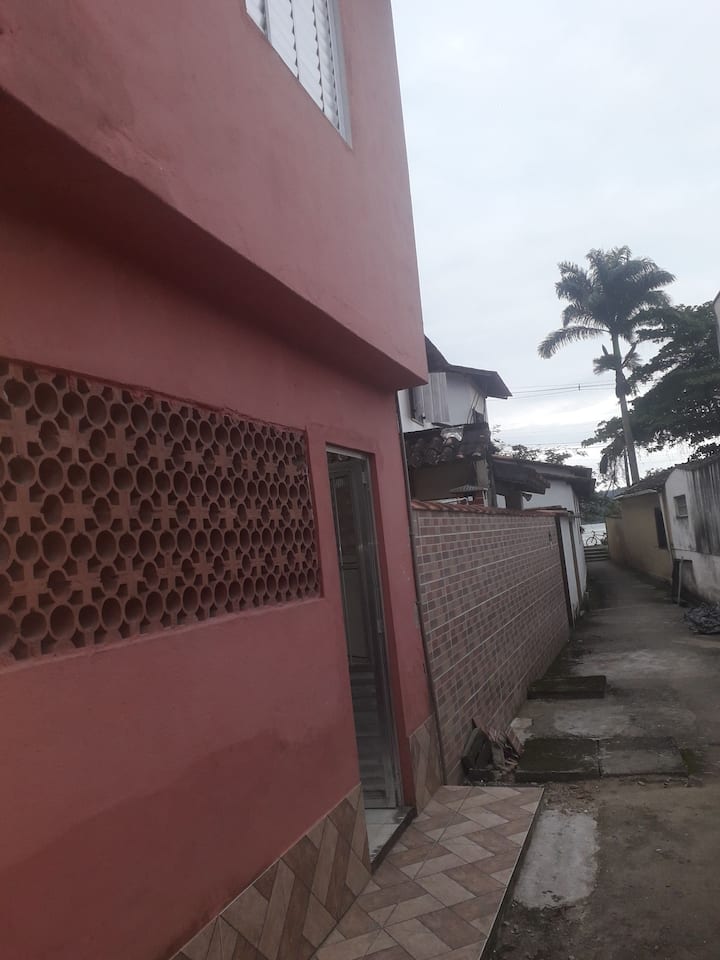 Sobrado Rosa Em Frente A Praia Do Pontal Paraty - Paraty