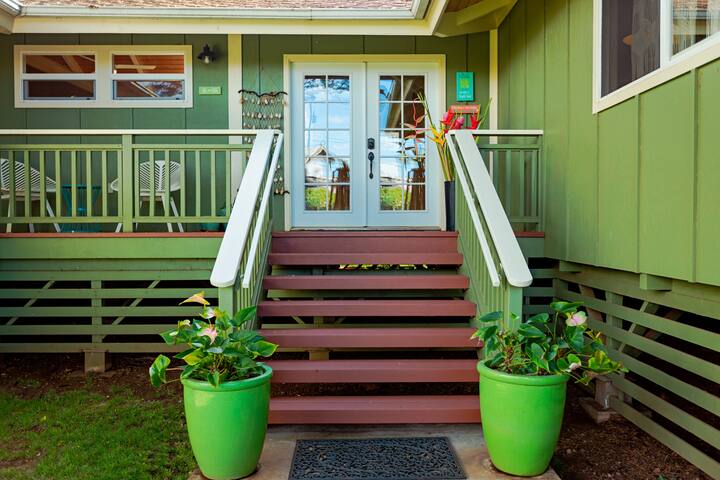 Napili Hale, Kama’aina Beach House gallery image 3