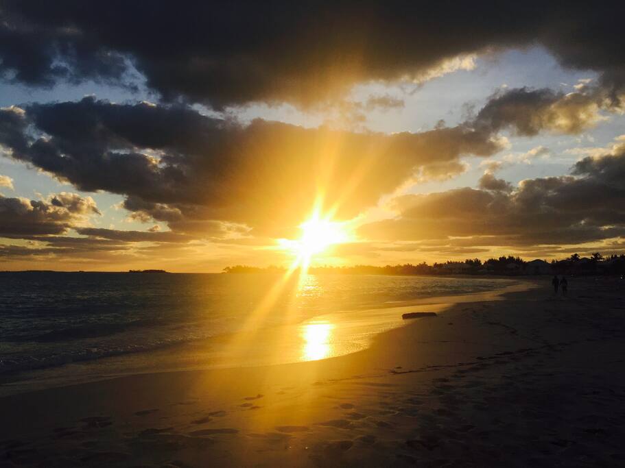 Sunrise in Treasure Cay
