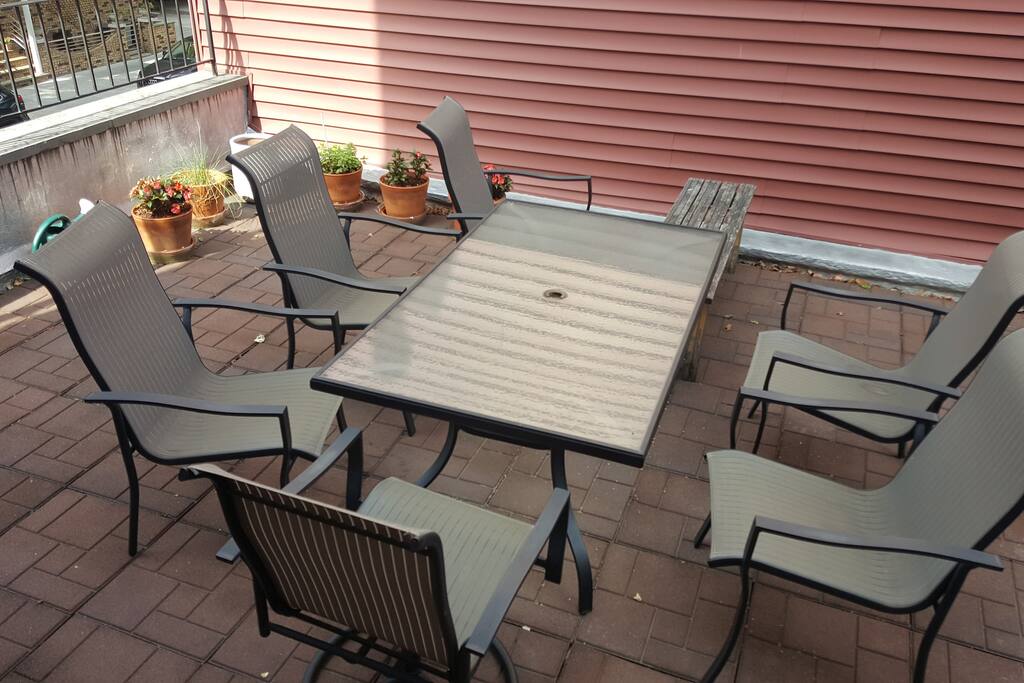 Lovely outdoor space