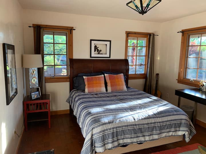 Chambre avec premier voyageur/lit queen size