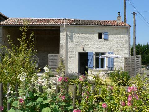 Rural tranquillity in cosy cottage