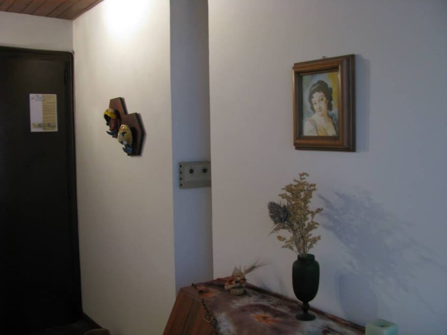 Appartamento Sole: ingresso abitabile.