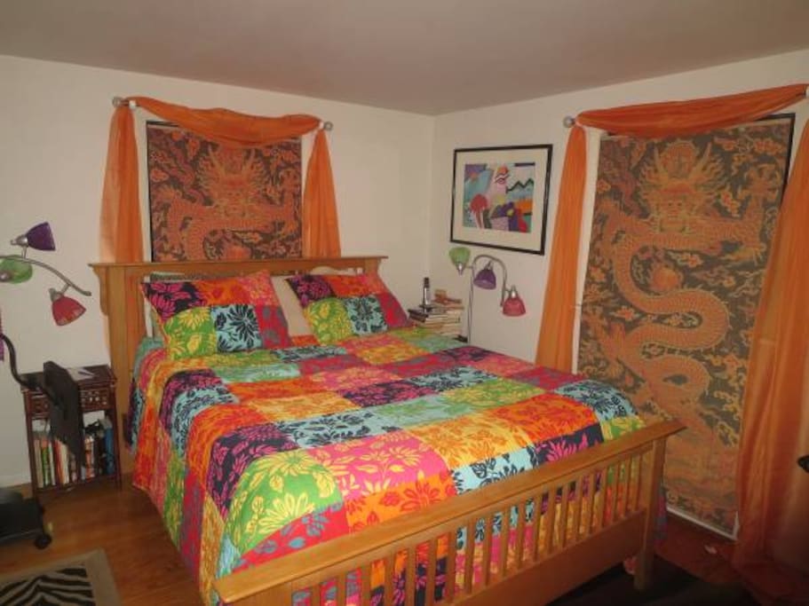 A memory foam mattress and a completely darkened room. Dreamy sleep!