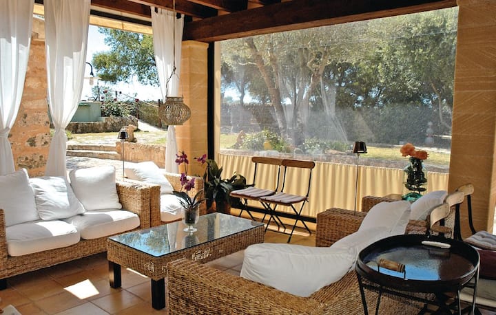Large Rural Retreat W/pool & Garden - Sant Jordi