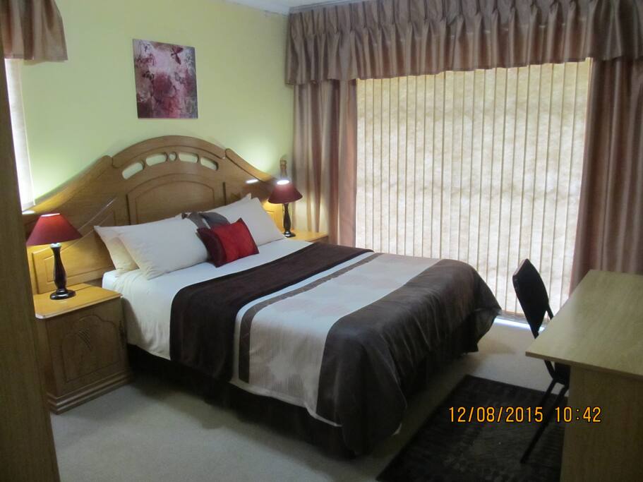 Room 1 with separate entrance and en suite