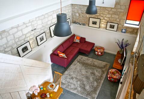 Contemporary spacious apartment in the Cotswolds