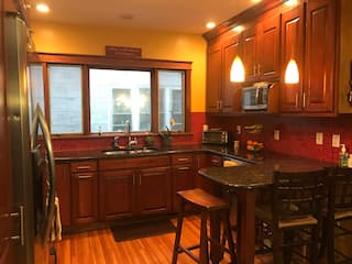 North Buffalo 6 Bed Double with Two Kitchens, photo 11 of 31
