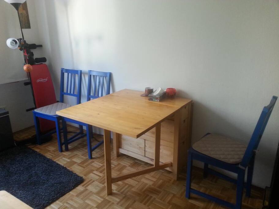 foldable table
