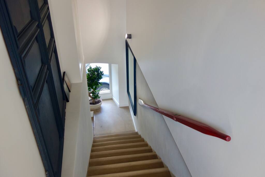 Escalier d'accès à l'appartement