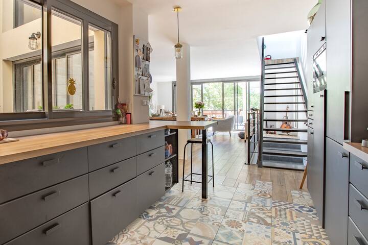 Belle maison 220m2 en plein coeur de Bordeaux gallery image 5