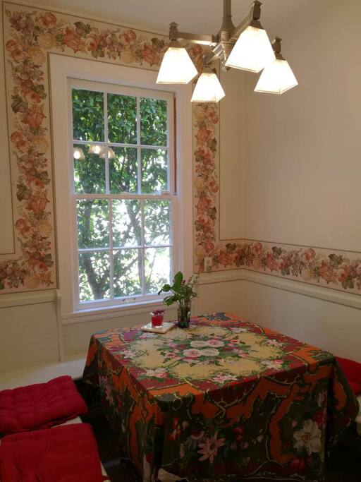 breakfast nook