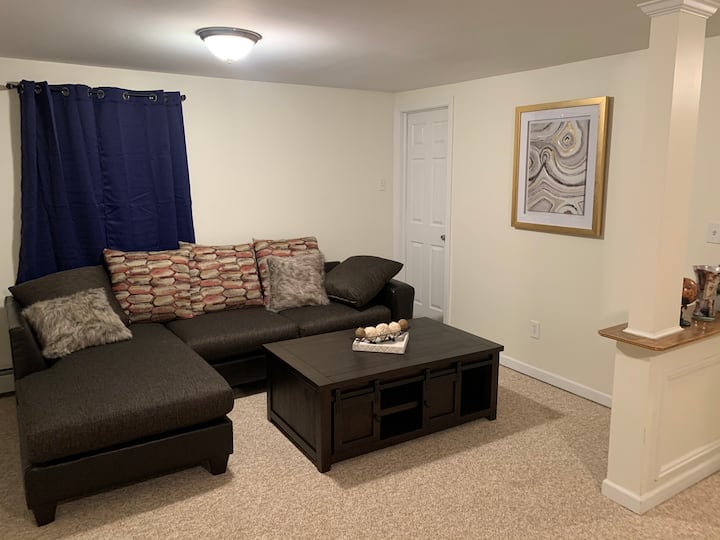 Great 3 Bedroom  Close To Downtown And Yale! - New Haven, CT