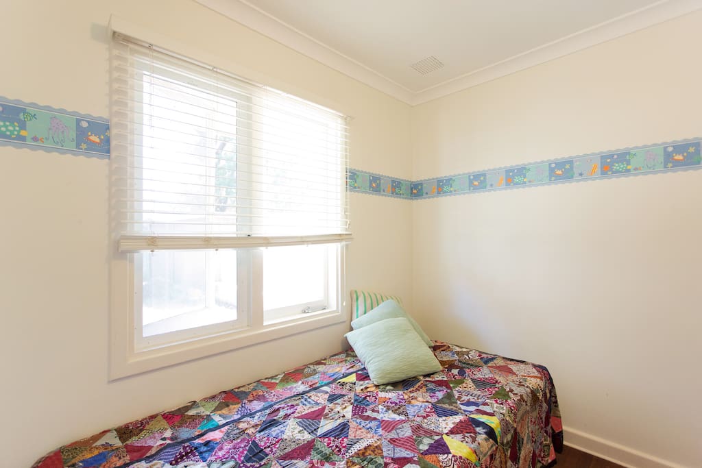Guest room.