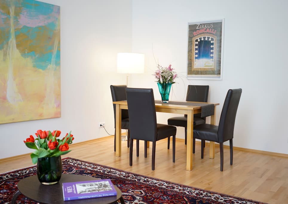 20sqm living/dining room