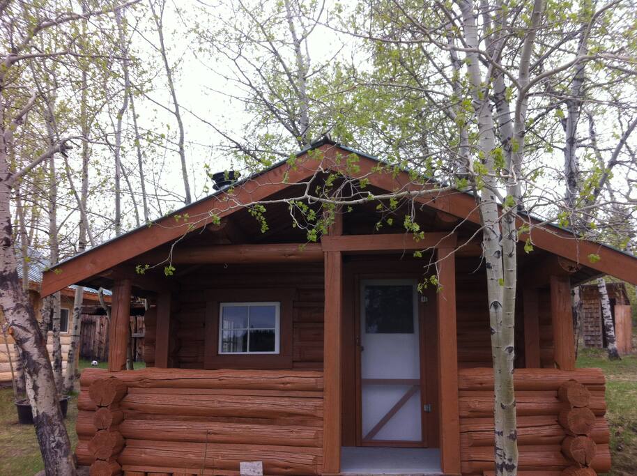 Abel Lake Cabins # 2 - Cabins for Rent in 108 Mile Ranch ...