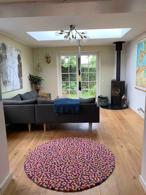 Popular Airbnb listing: Cosy House next to Beach and close to CPH centre in Hvidovre