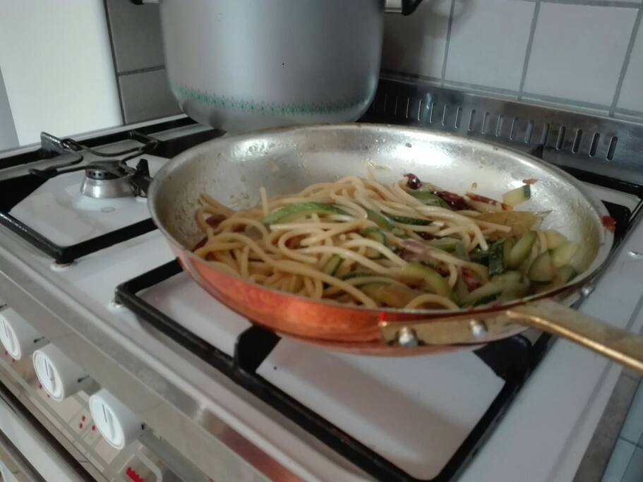 Nella mia possiamo mangiare insieme, io amo la pasta!