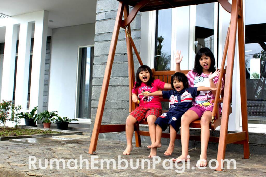 Rumah Embun Pagi - Houses for Rent in Batu, East Java 