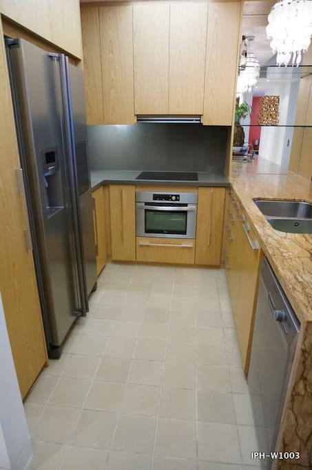 Kitchen:
- Side by side refrigerator Samsung
- Electric stove and oven+ microwave 2 in 1 TEKA
- Smoke-consumer TEKA
- Dish washer Electrolux
- Other kitchenwares (ready to use)